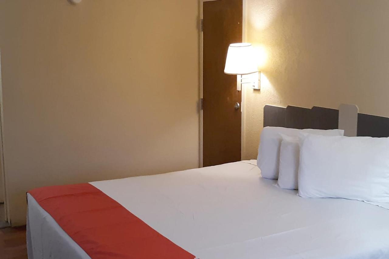 Super Value Inn Valdosta Kültér fotó