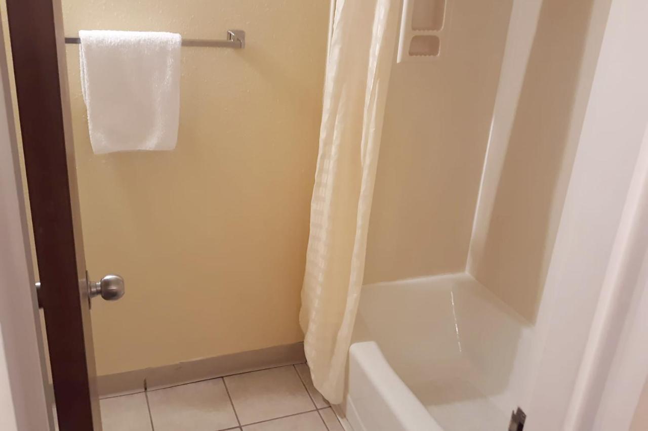 Super Value Inn Valdosta Kültér fotó