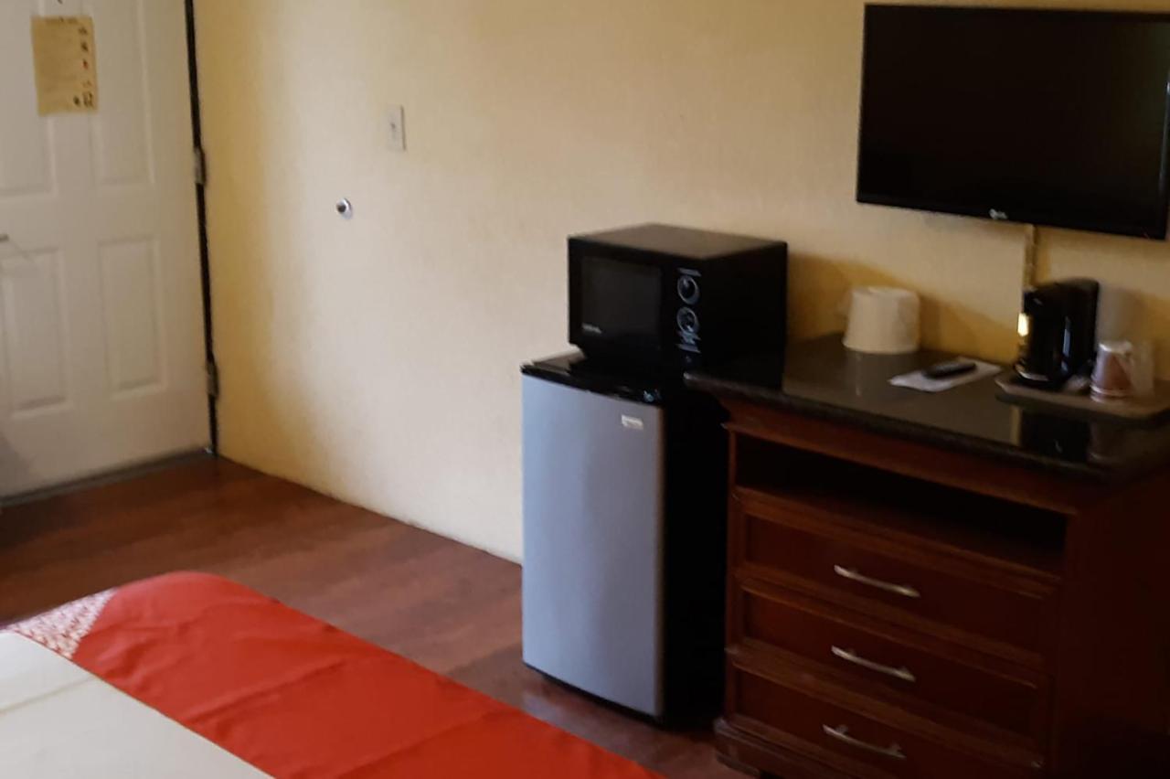 Super Value Inn Valdosta Kültér fotó